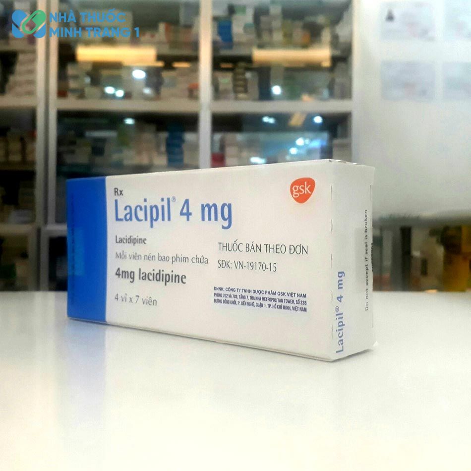 Hình ảnh hộp thuốc Lacipil 4mg được chụp tại Nhà Thuốc Minh Trang 1